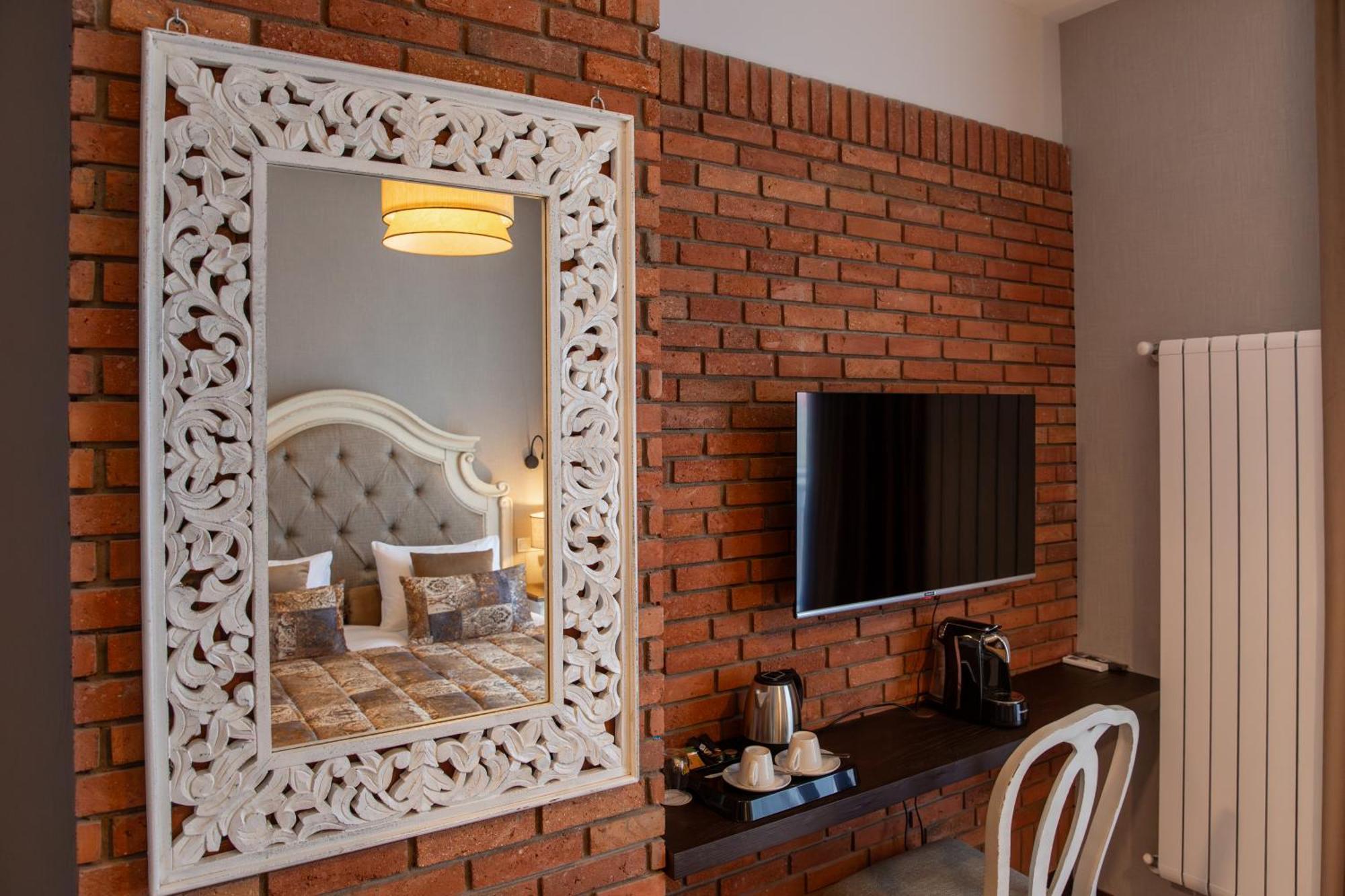 Seventeen Rooms Telavi Bagian luar foto
