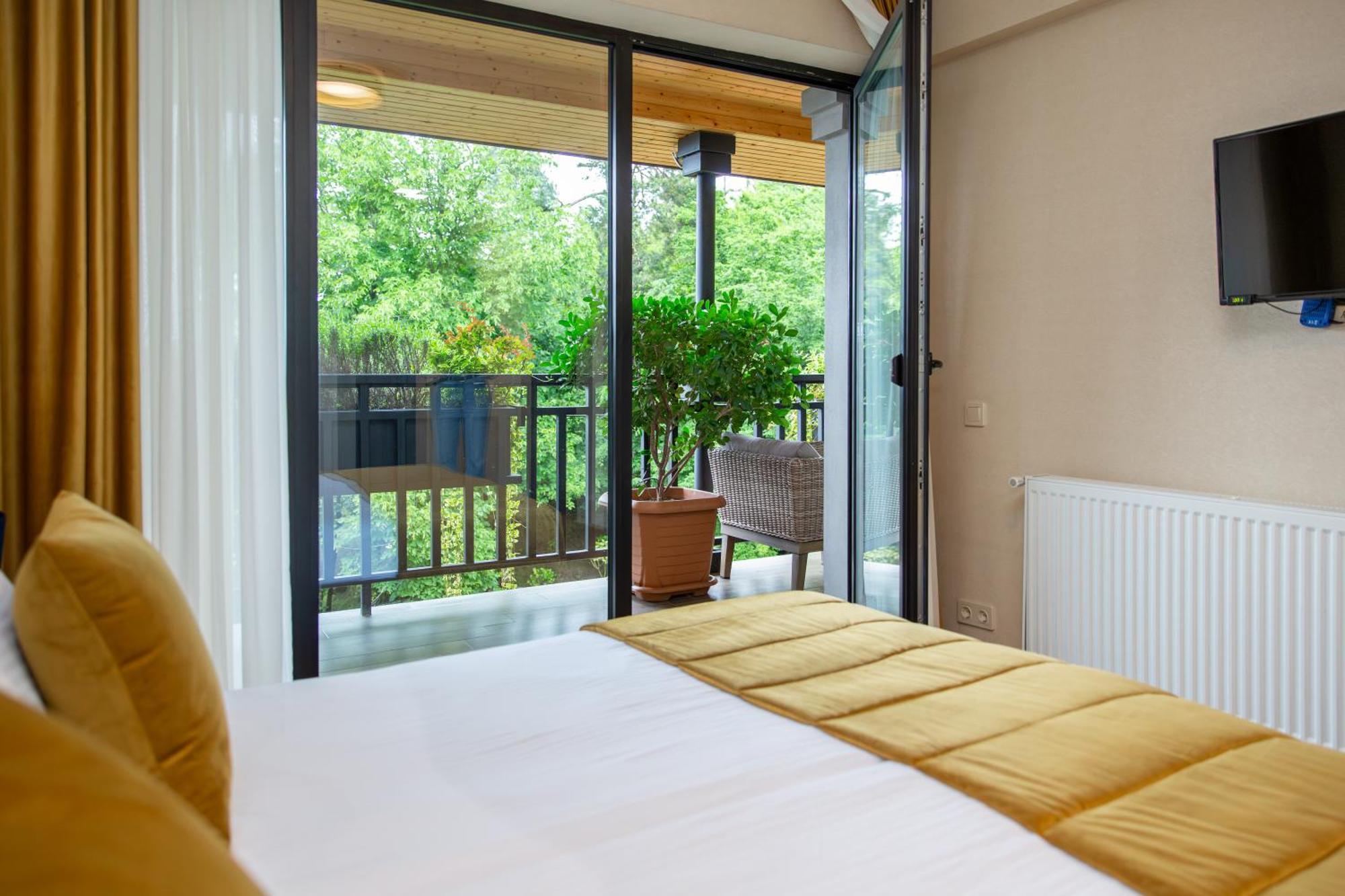 Seventeen Rooms Telavi Bagian luar foto